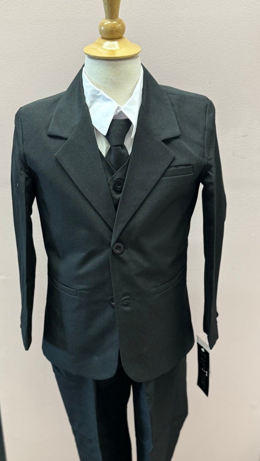 Boys classics tuxedo with tie