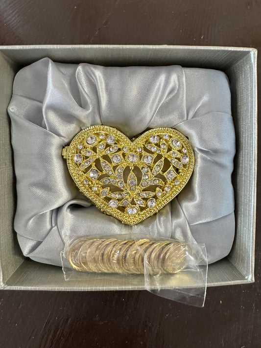 Gold heart aras box