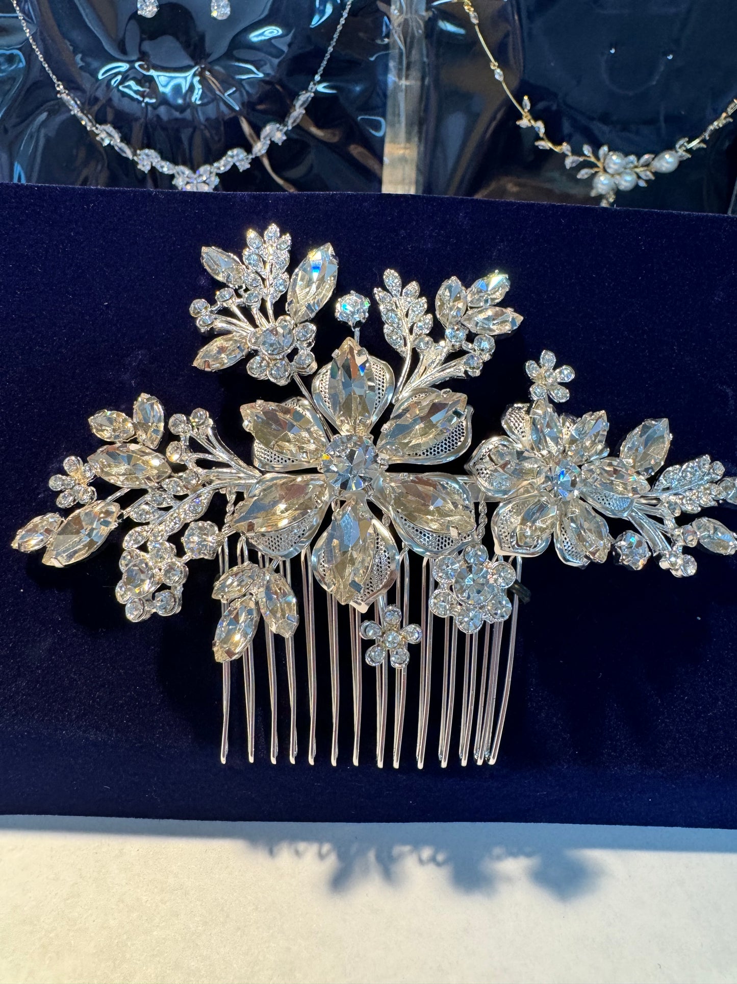 Flower hair comb