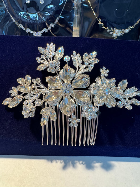 Flower hair comb