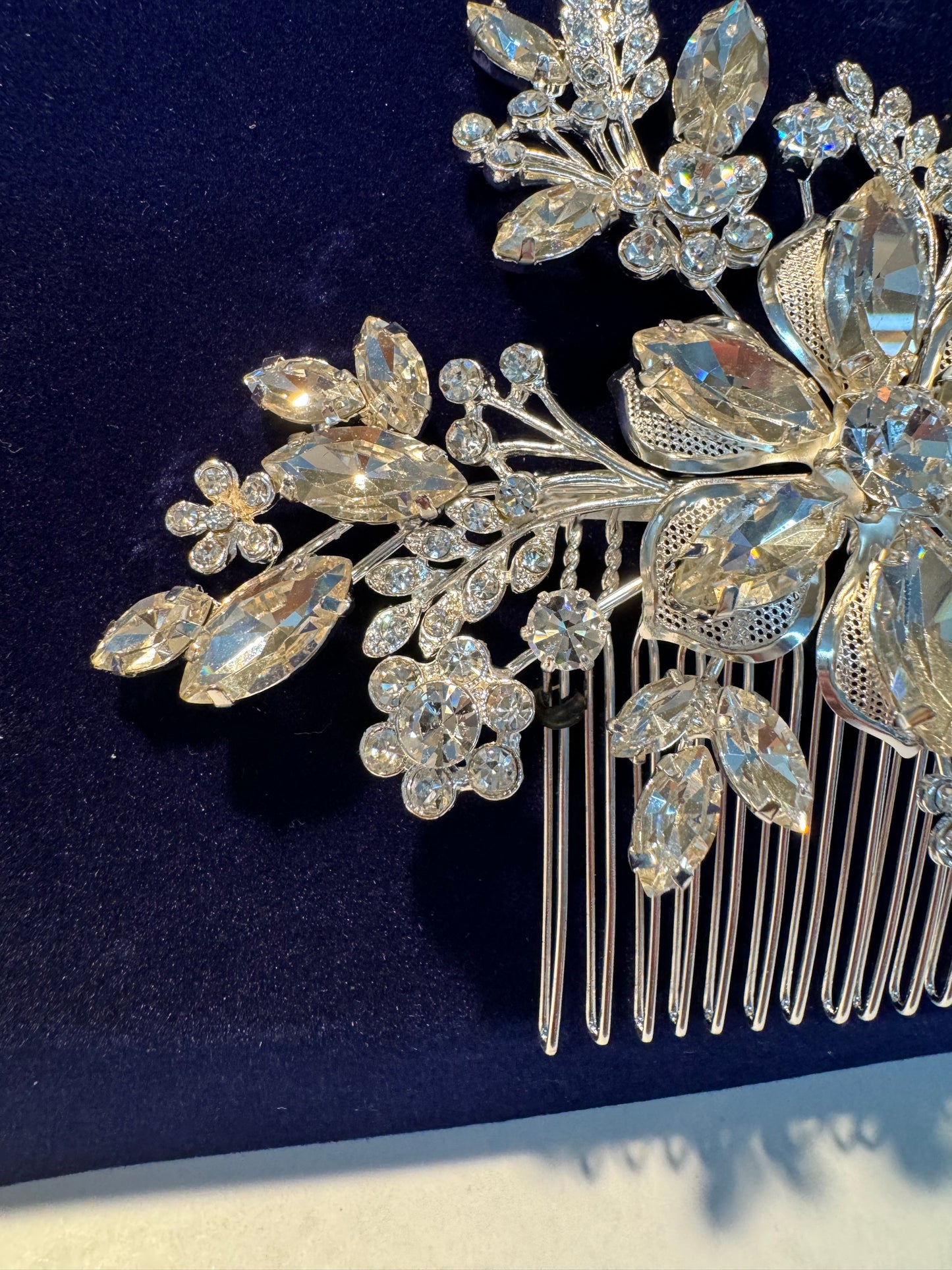 Flower hair comb