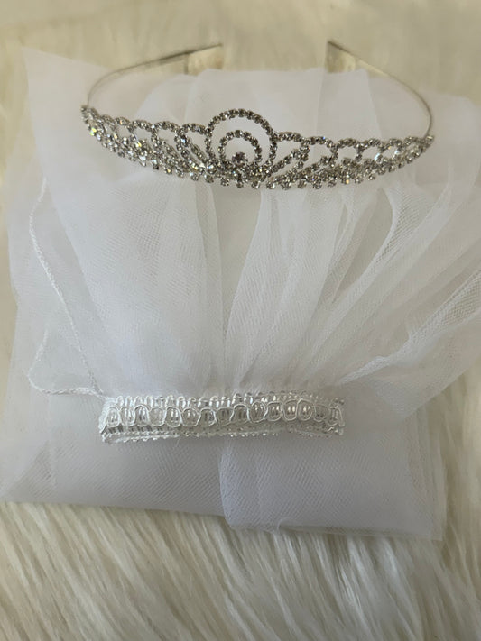 Tiara communion veil